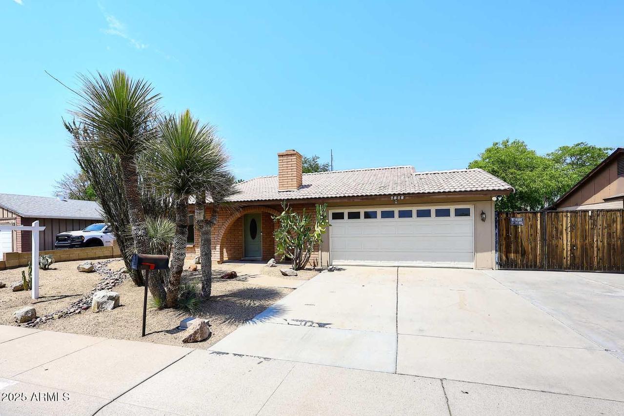 2828 W Wagoner Rd., Phoenix, AZ 85053