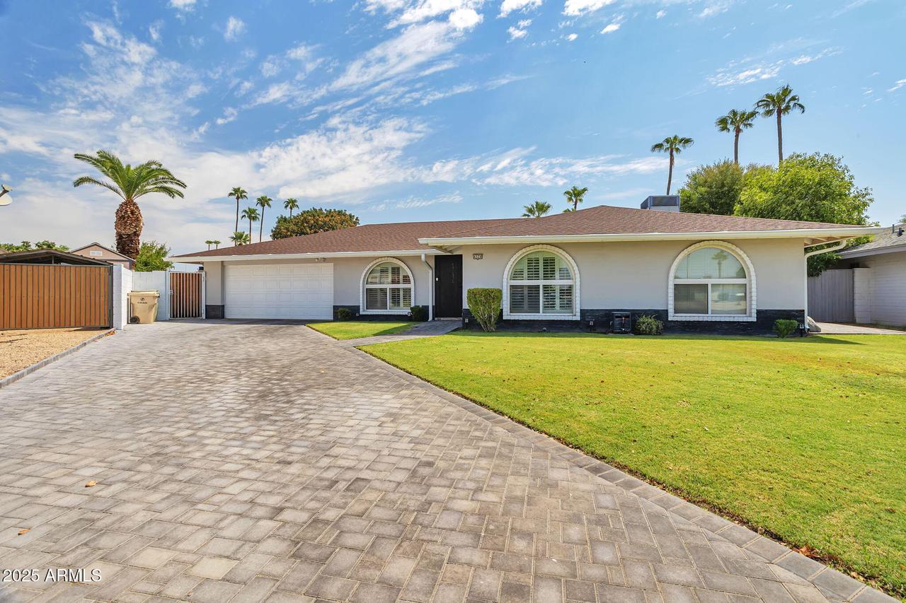 4528 W Echo Ln., Glendale, AZ 85302
