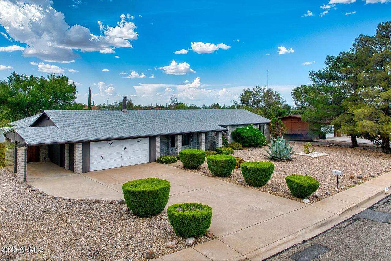 2011 E Foothills Dr., Sierra Vista, AZ 85635