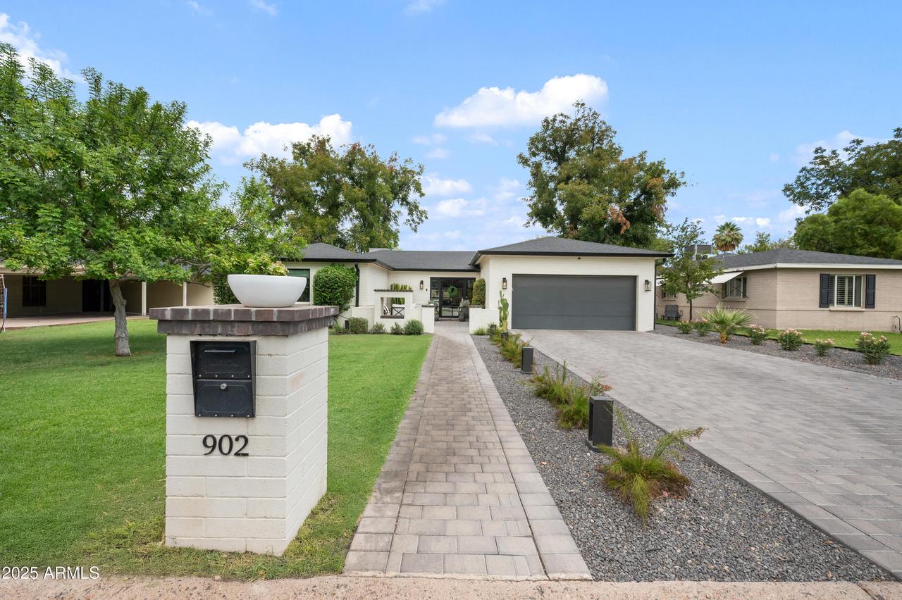 902 W State Ave., Phoenix, AZ 85021