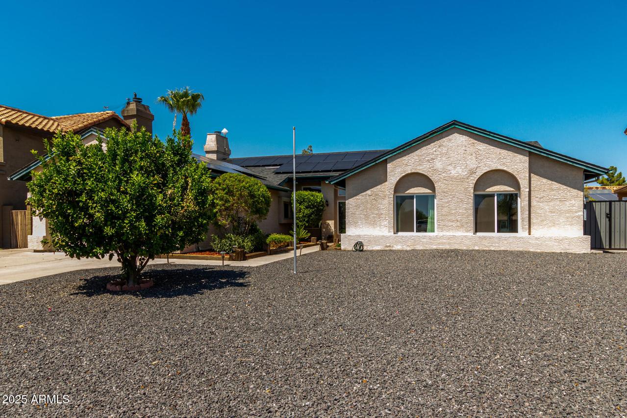 6038 W Paradise Ln., Glendale, AZ 85306