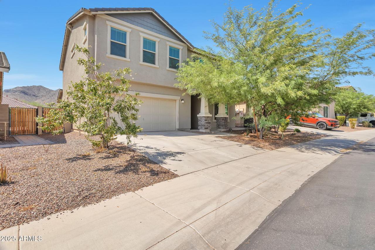 2338 N 212th Dr., Buckeye, AZ 85396