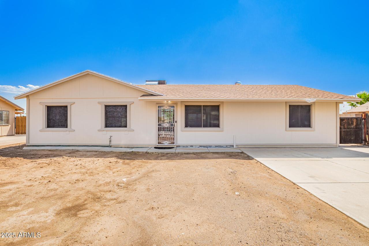 323 N 69th Ave., Phoenix, AZ 85043