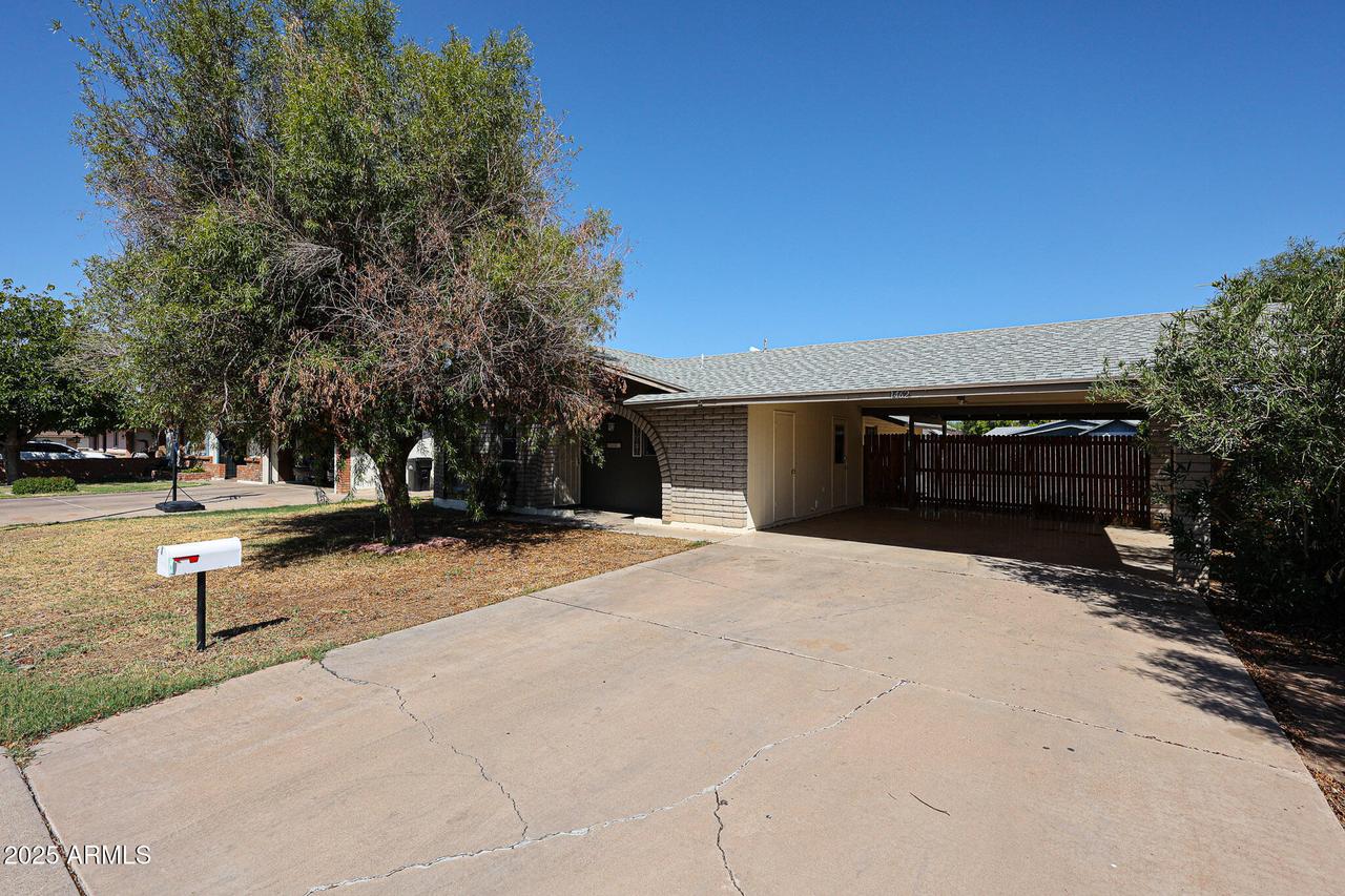 1462 E Florian Ave., Mesa, AZ 85204