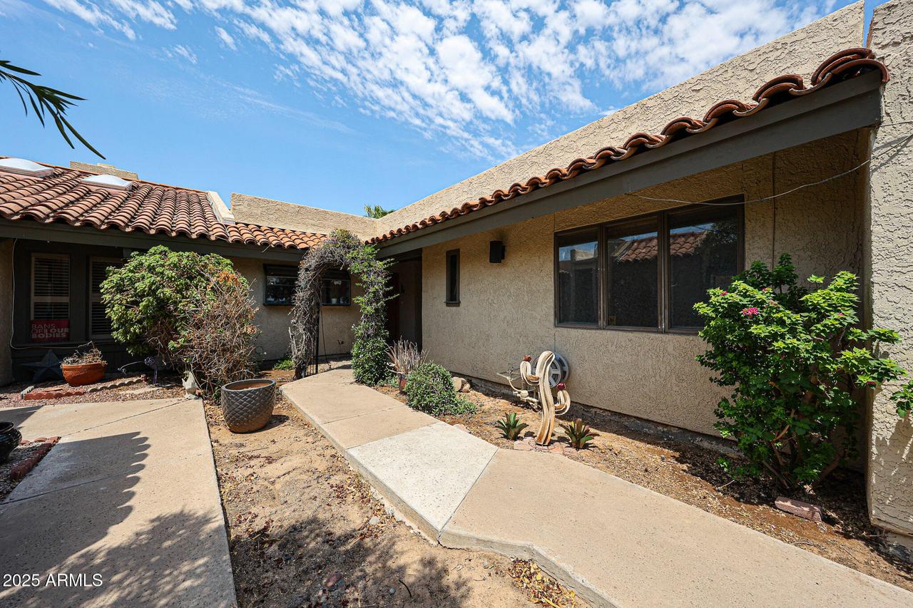 6540 N Maryland Cir., Phoenix, AZ 85013