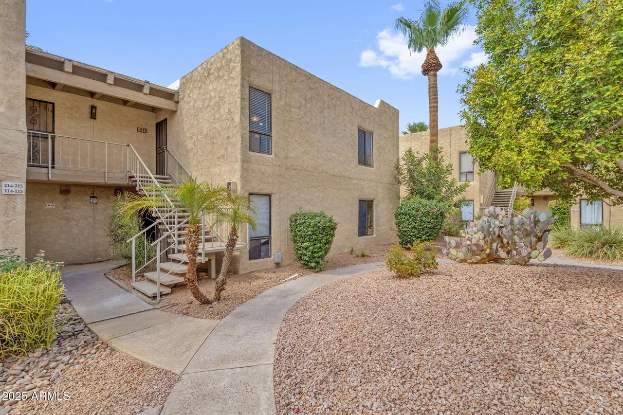 4950 N Miller Rd. #215, Scottsdale, AZ 85251