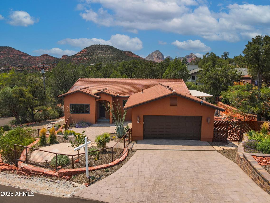 55 Cactus Dr., Sedona, AZ 86336