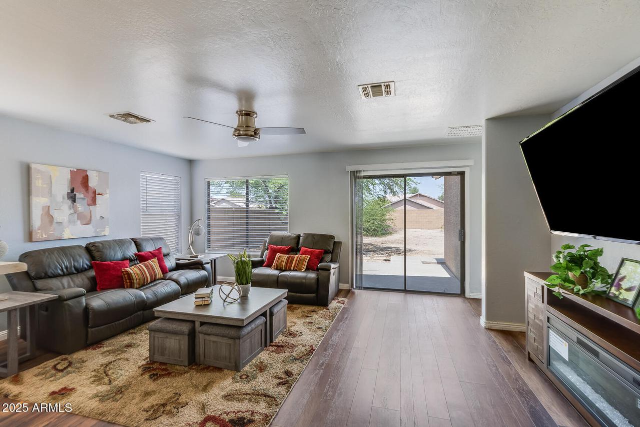 2316 W Carson Rd., Phoenix, AZ 85041