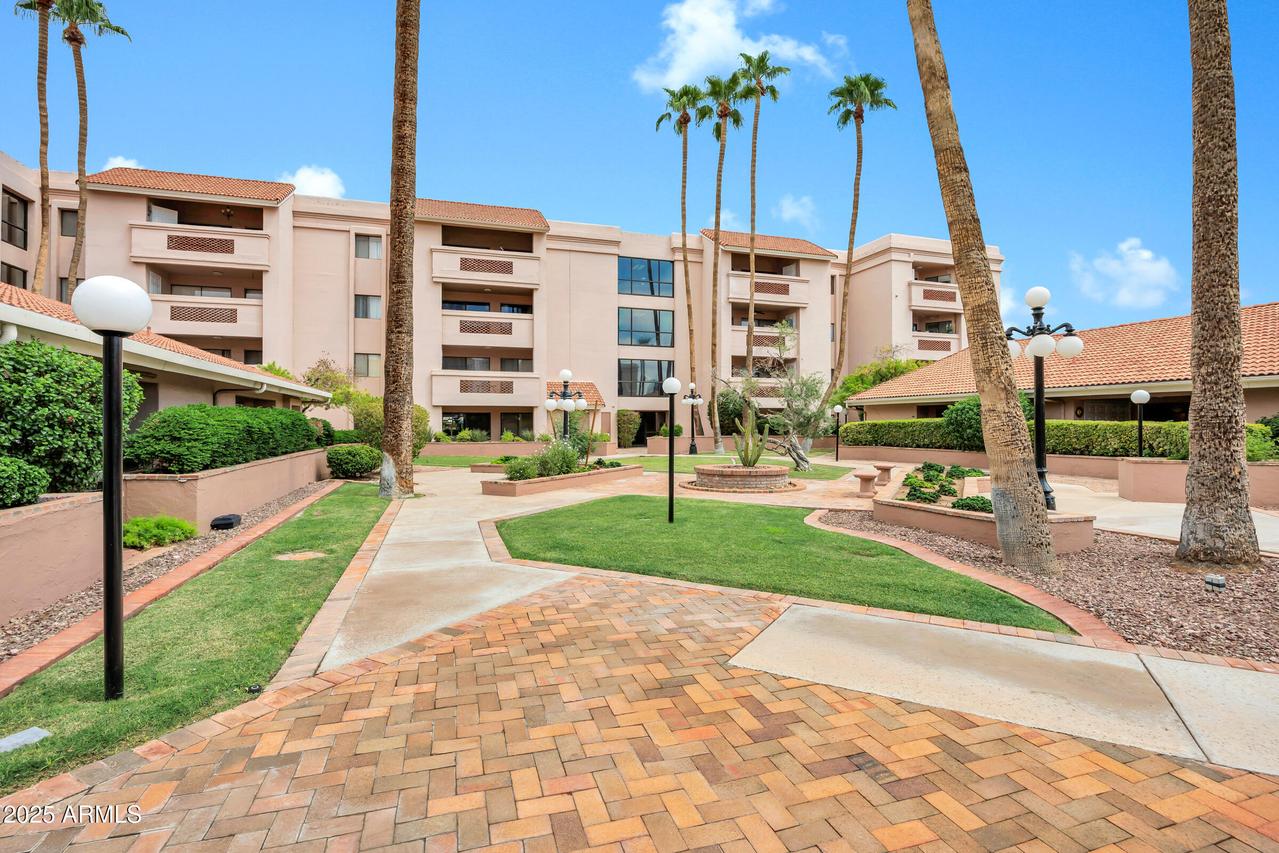 4141 N 31st St. #102, Phoenix, AZ 85016
