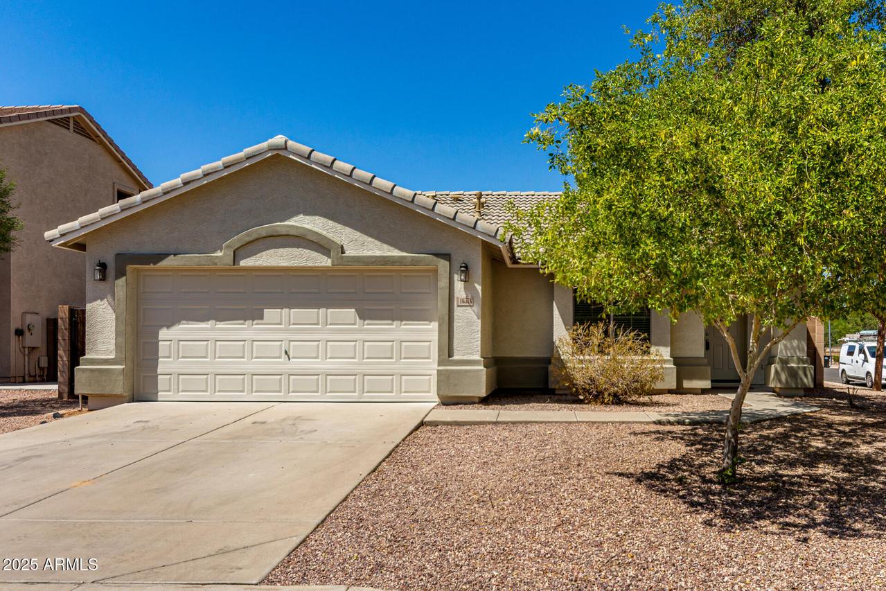 16578 W Saguaro Ln., Surprise, AZ 85388