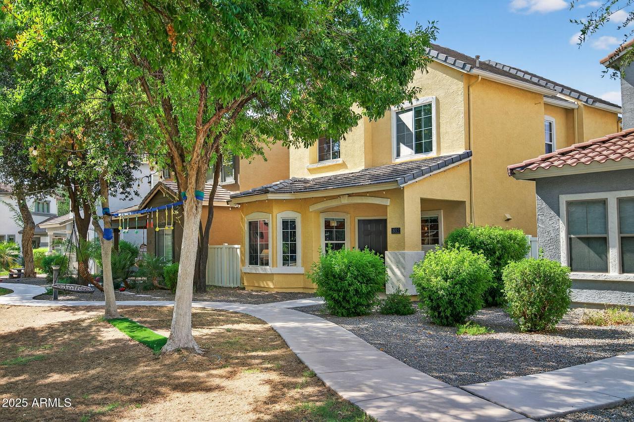 3027 E Hobart St., Gilbert, AZ 85296