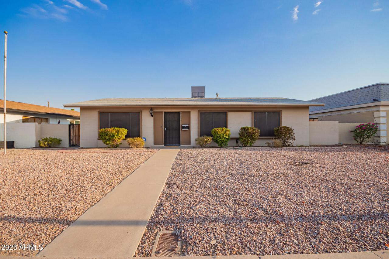 2345 W Shaw Butte Dr., Phoenix, AZ 85029
