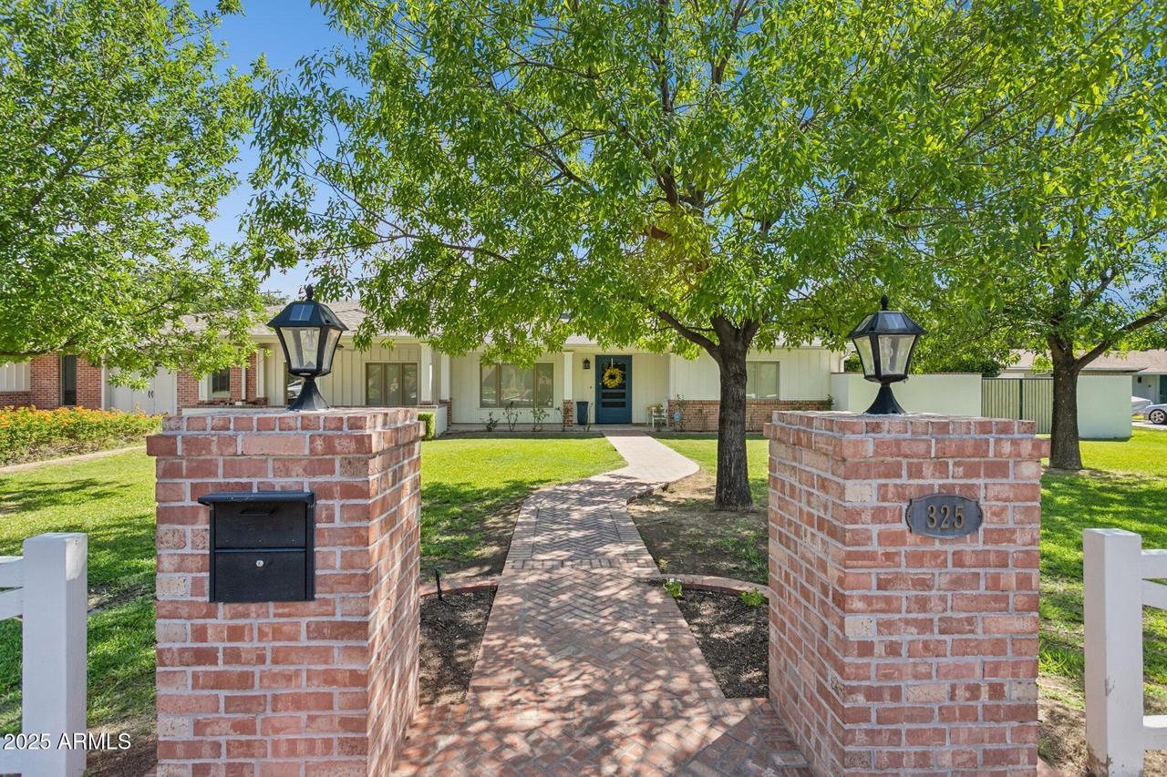 325 W Palo Verde Dr., Phoenix, AZ 85013