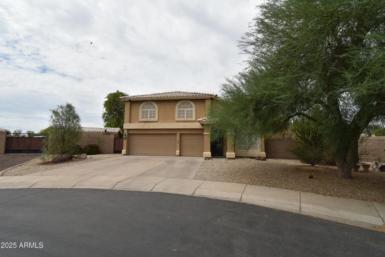 11406 N 126th Dr., El Mirage, AZ 85335
