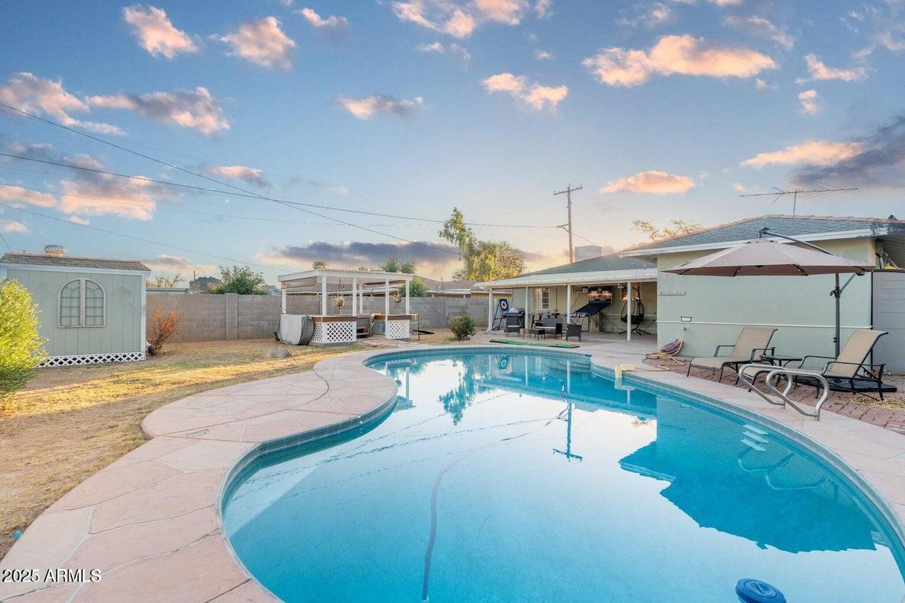 4245 N 16th Dr., Phoenix, AZ 85015