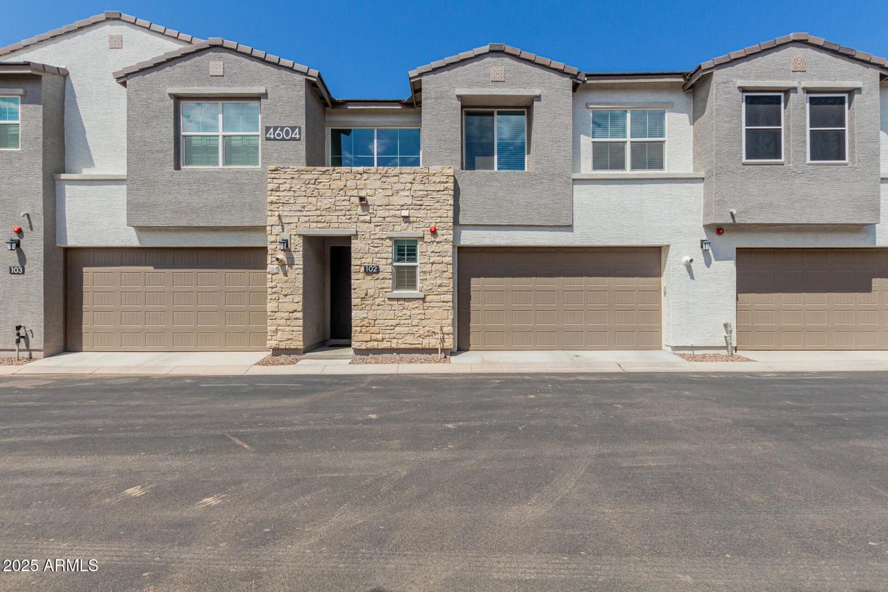4604 S Park Grove St. #102, Gilbert, AZ 85297