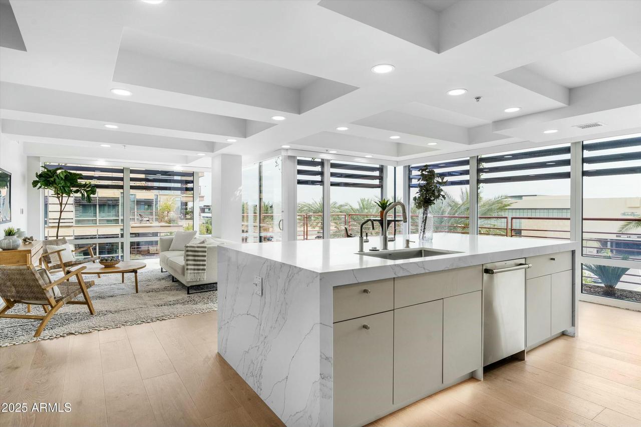 7137 E Rancho Vista Dr. #5001, Scottsdale, AZ 85251