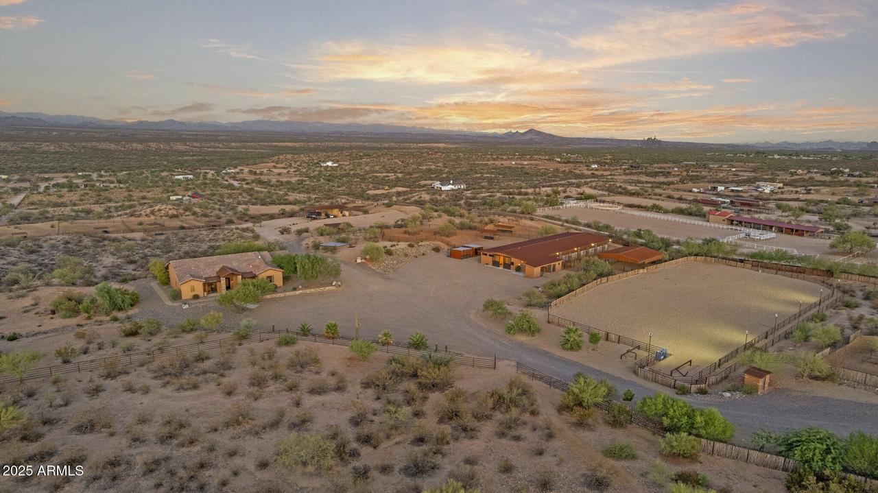 21620 W Buckwheat Ln., Congress, AZ 85332
