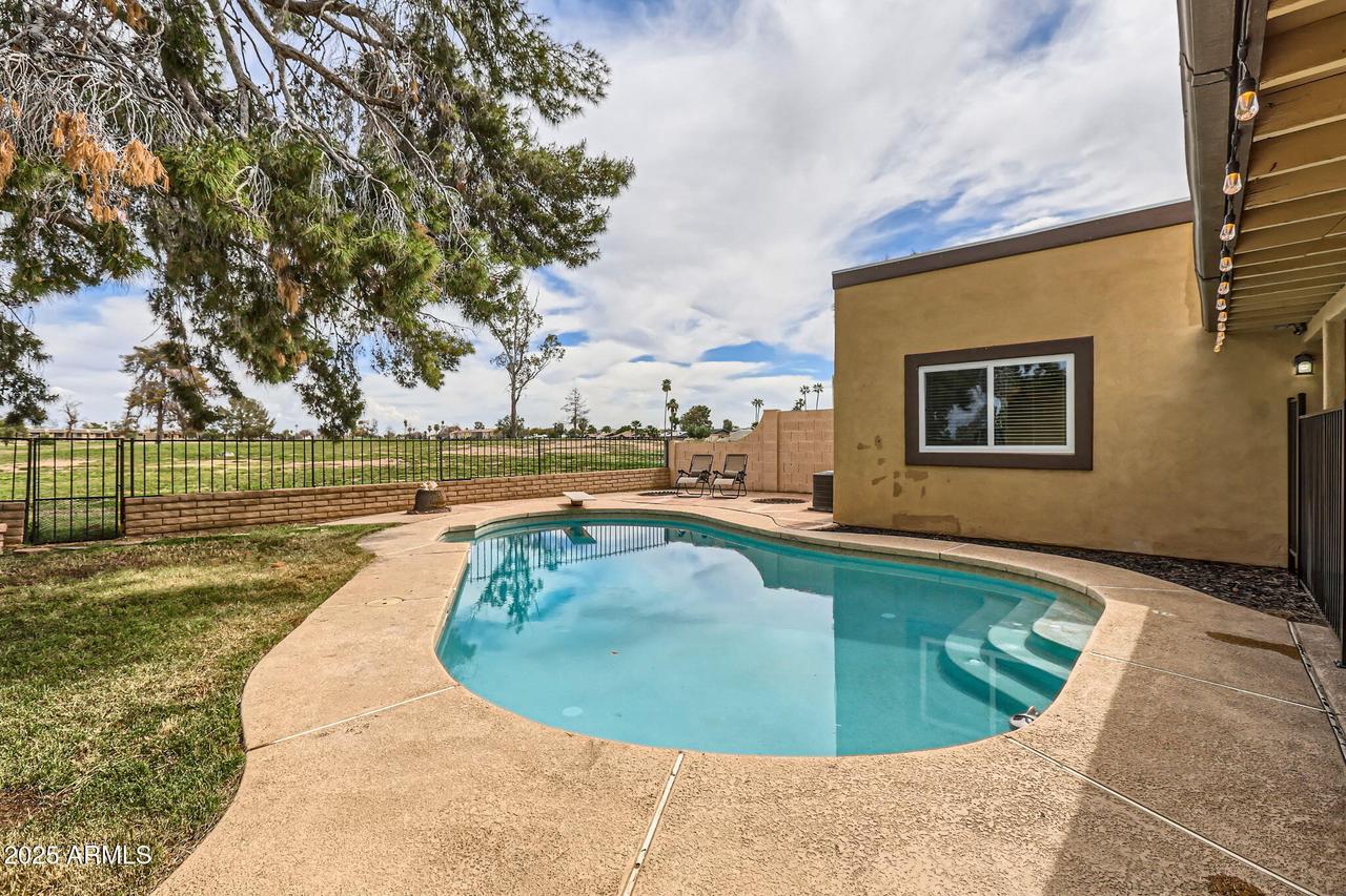 4211 N 105th Ave., Phoenix, AZ 85037