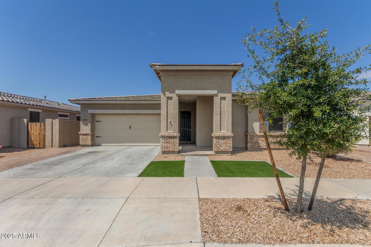 23078 E Calle De Flores, Queen Creek, AZ 85142