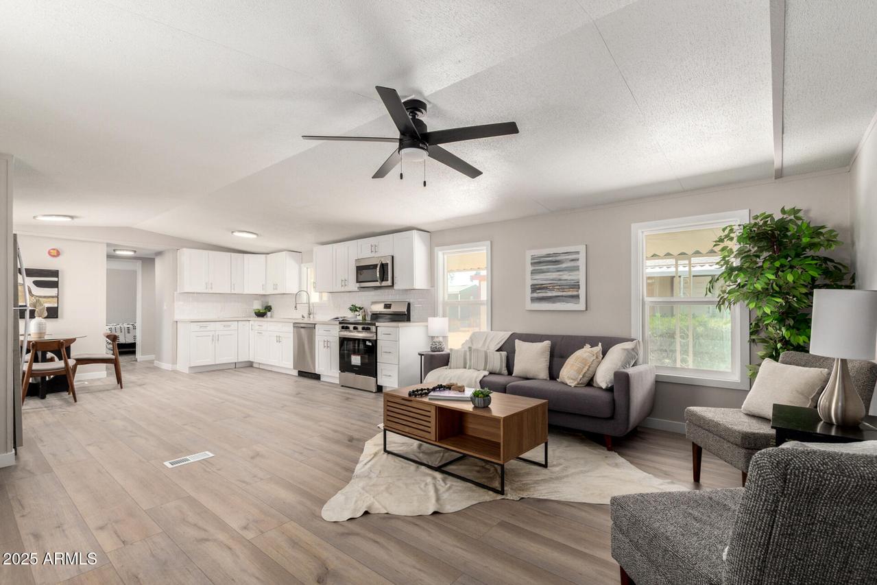 12721 W Greenway Rd. #80, El Mirage, AZ 85335