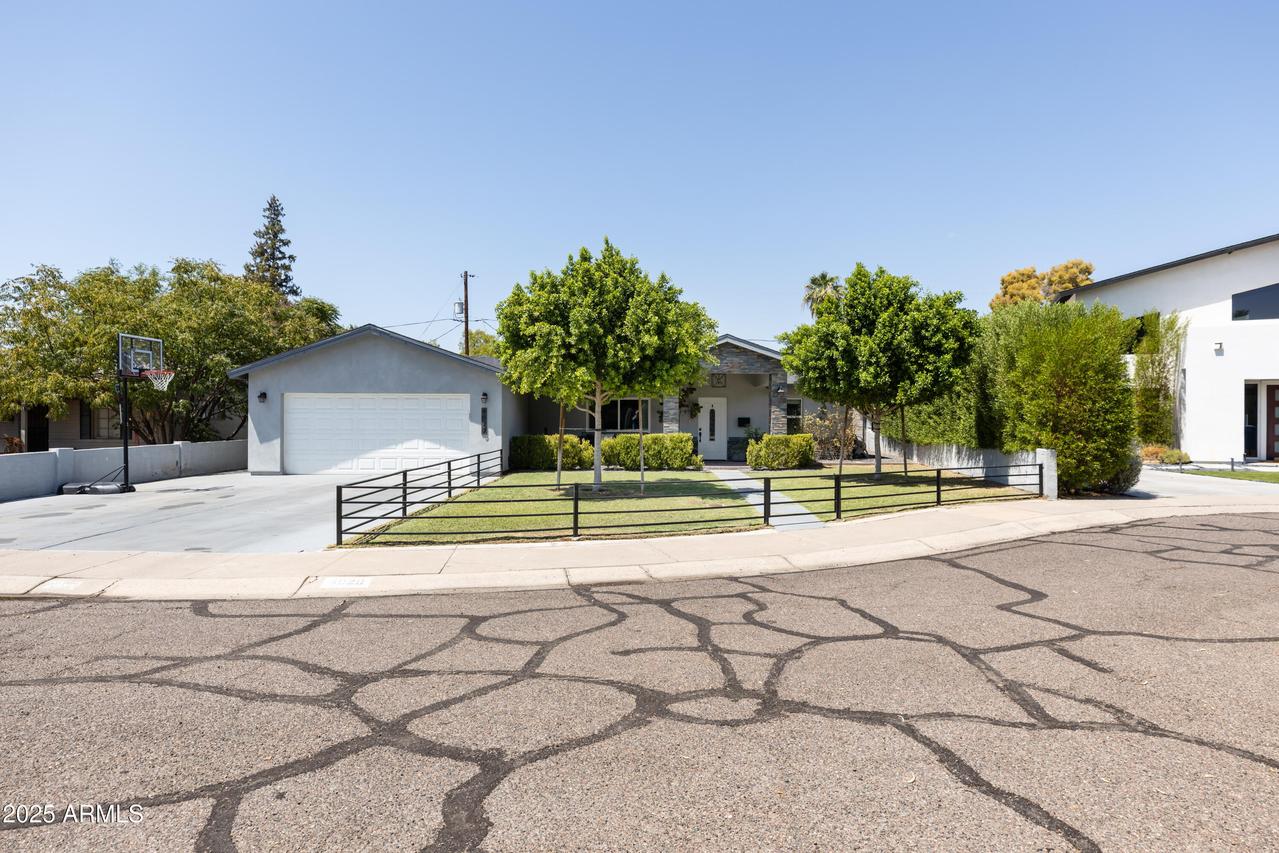 4020 N 33rd Pl., Phoenix, AZ 85018