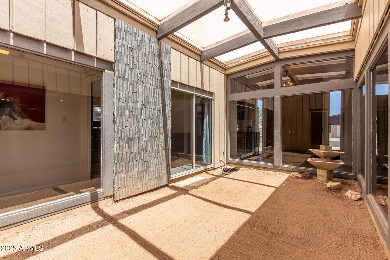 7604 N 46th Ave., Glendale, AZ 85301