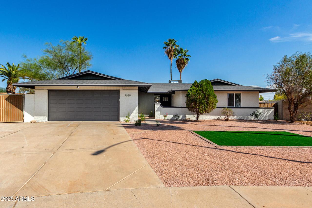 3039 S Stewart, Mesa, AZ 85202