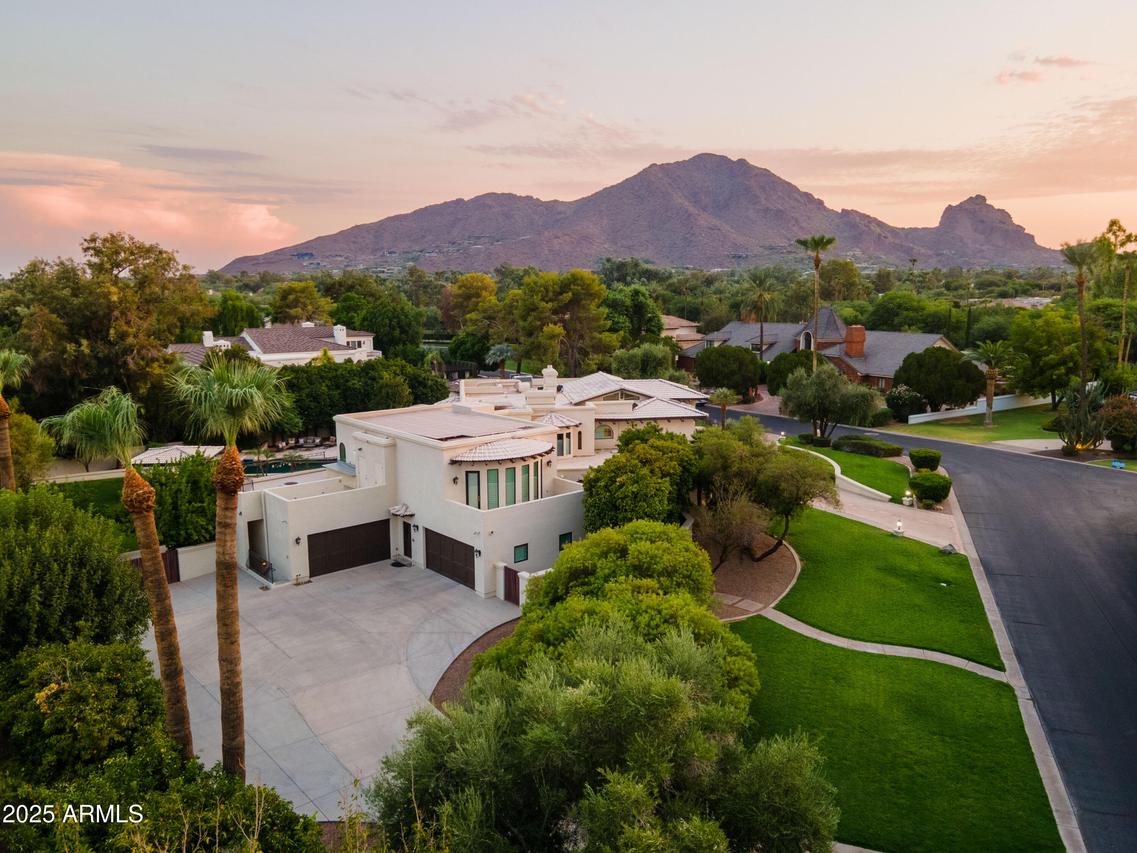 6611 N 64th Pl., Paradise Valley, AZ 85253