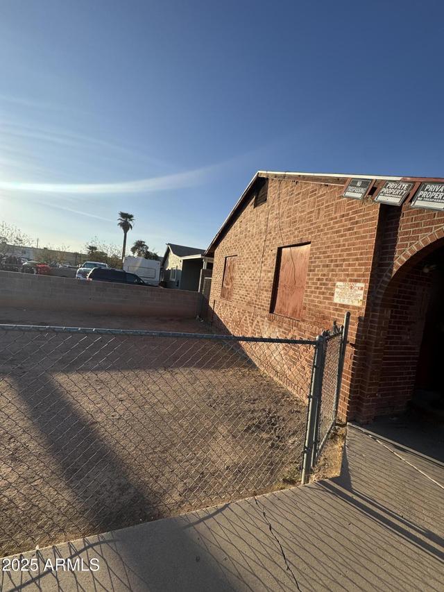 2230 E Taylor St., Phoenix, AZ 85006
