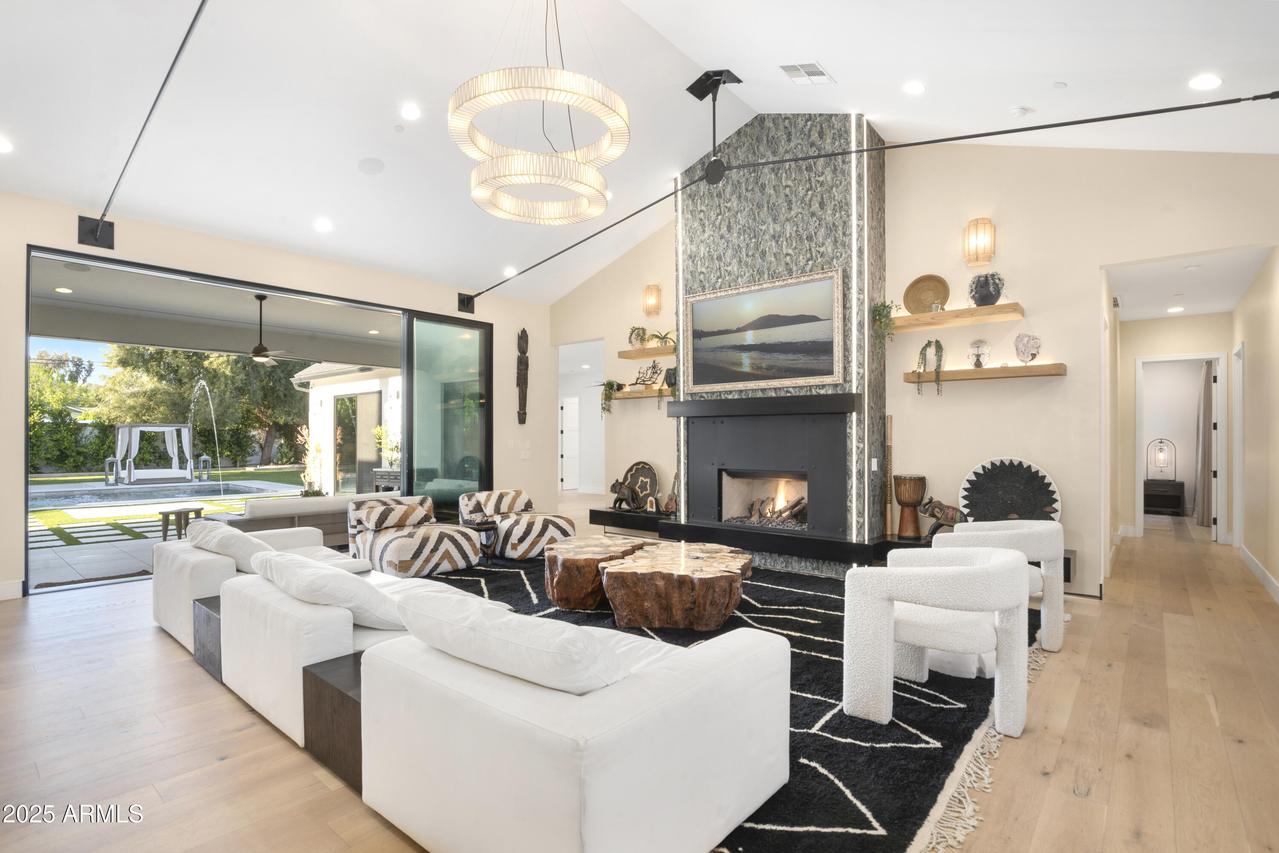 2912 E Pierson St., Phoenix, AZ 85016