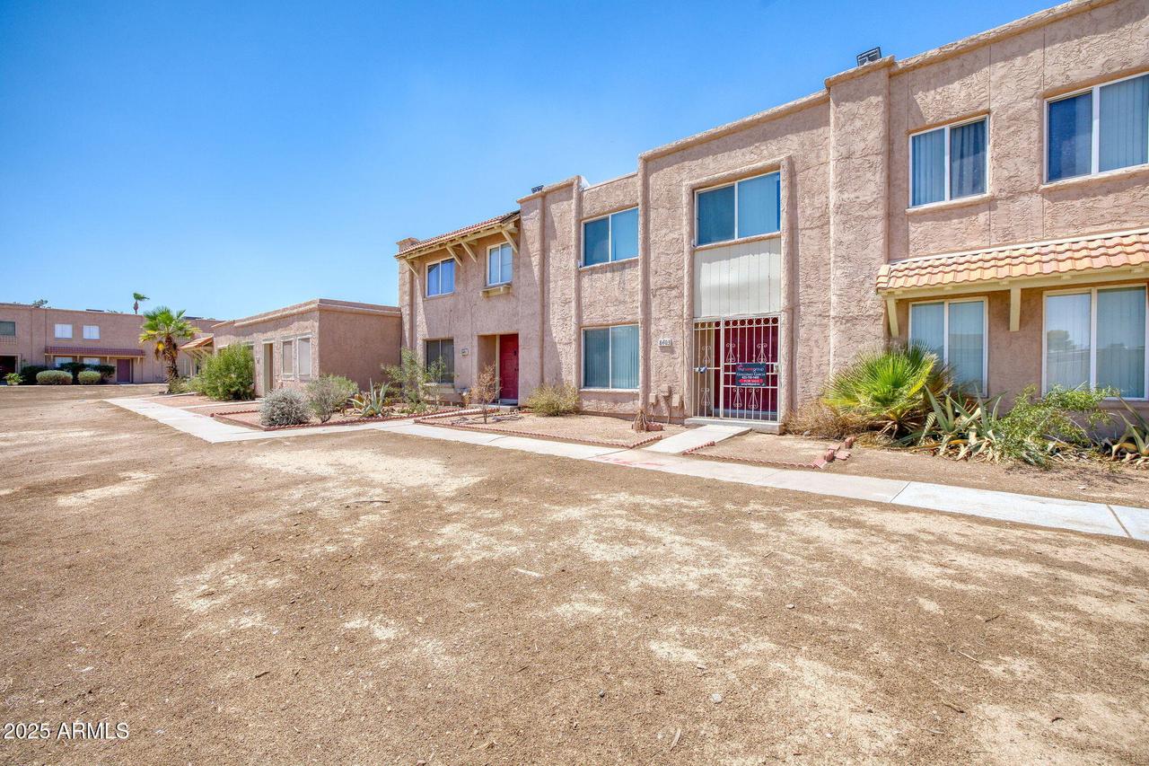 8403 N 33rd Ave., Phoenix, AZ 85051