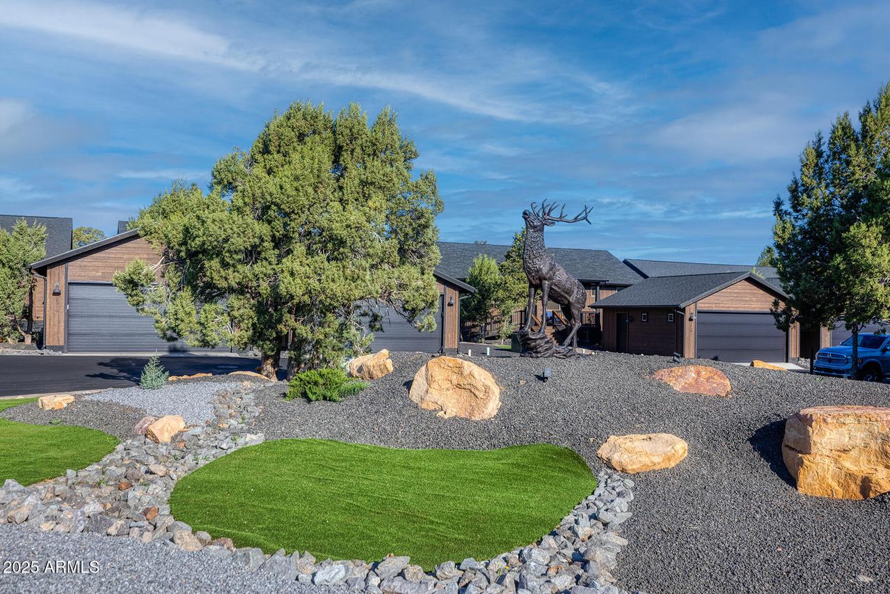 2070 N Bison Pass Ct., Show Low, AZ 85901
