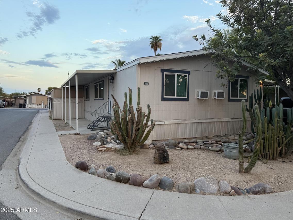 15601 N 19th Ave. #203, Phoenix, AZ 85023