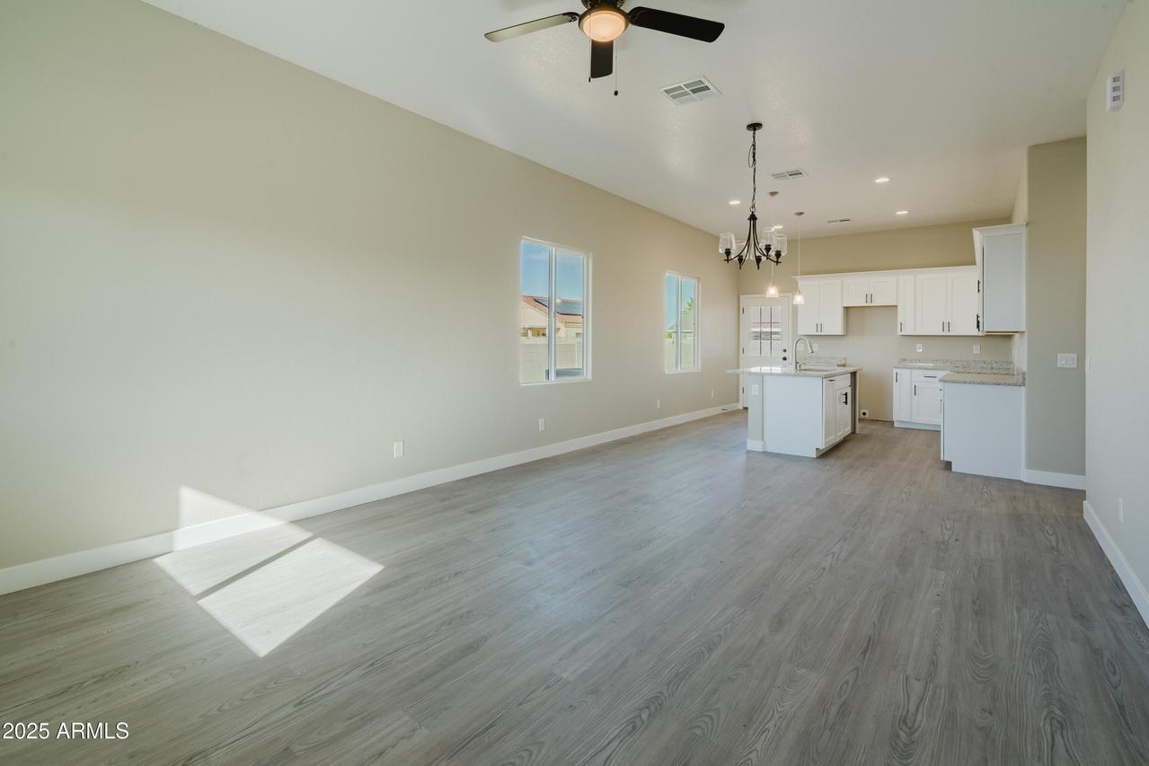 14951 S Capistrano Rd., Arizona City, AZ 85123