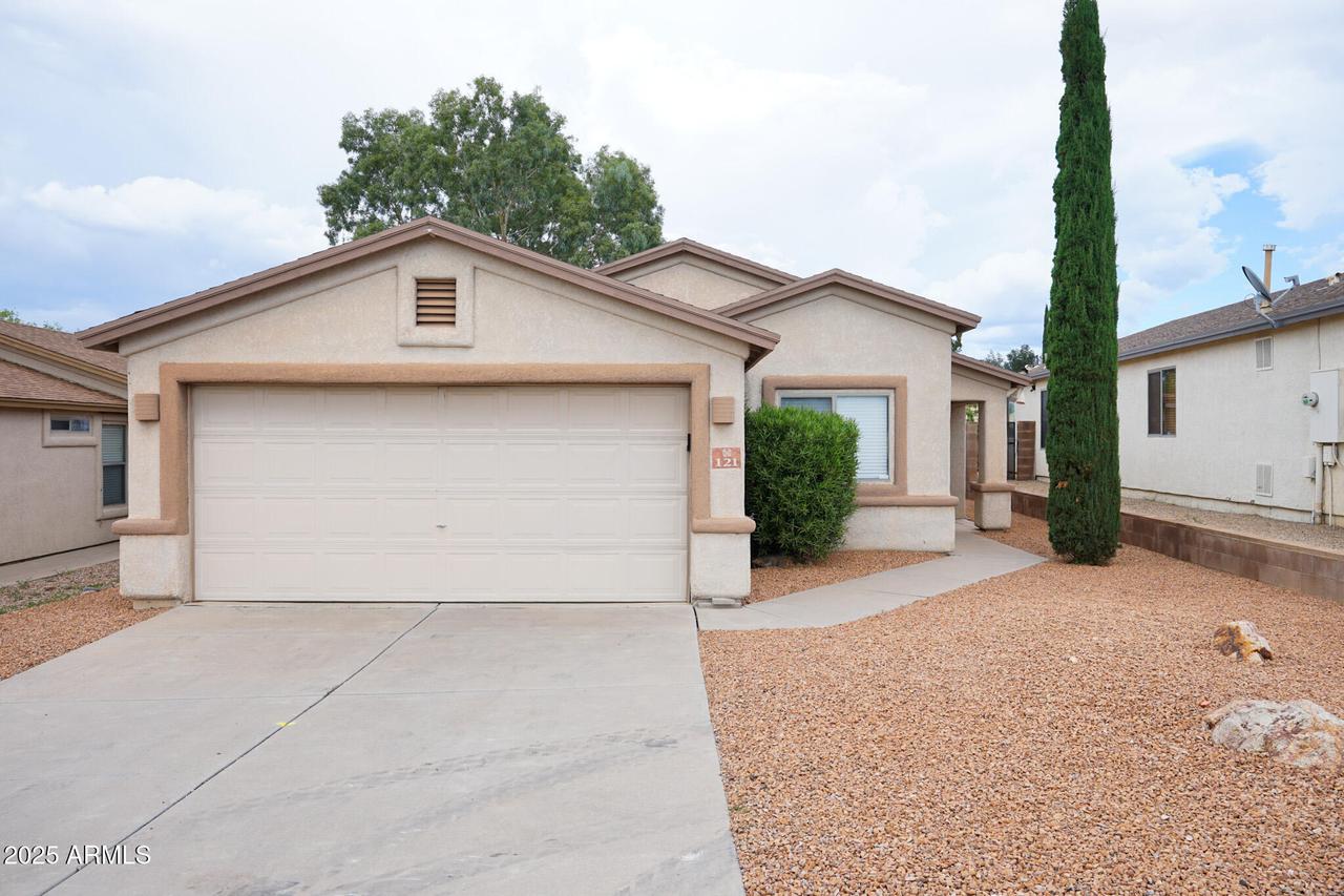 121 N Avellino Pl., Sierra Vista, AZ 85635