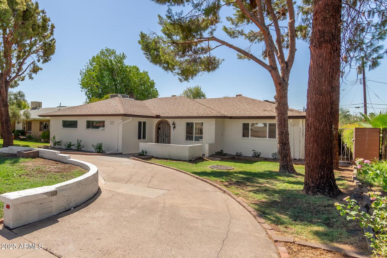 1813 W Earll Dr., Phoenix, AZ 85015