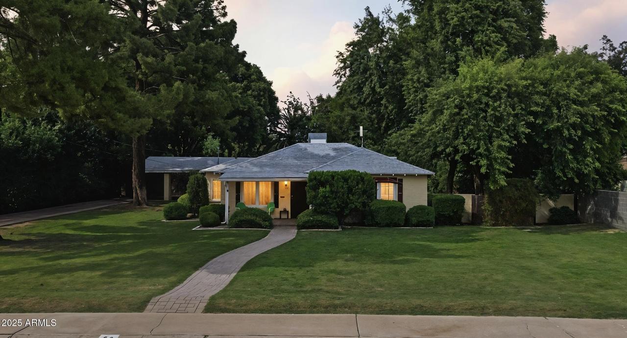 22 E 15th St., Tempe, AZ 85281