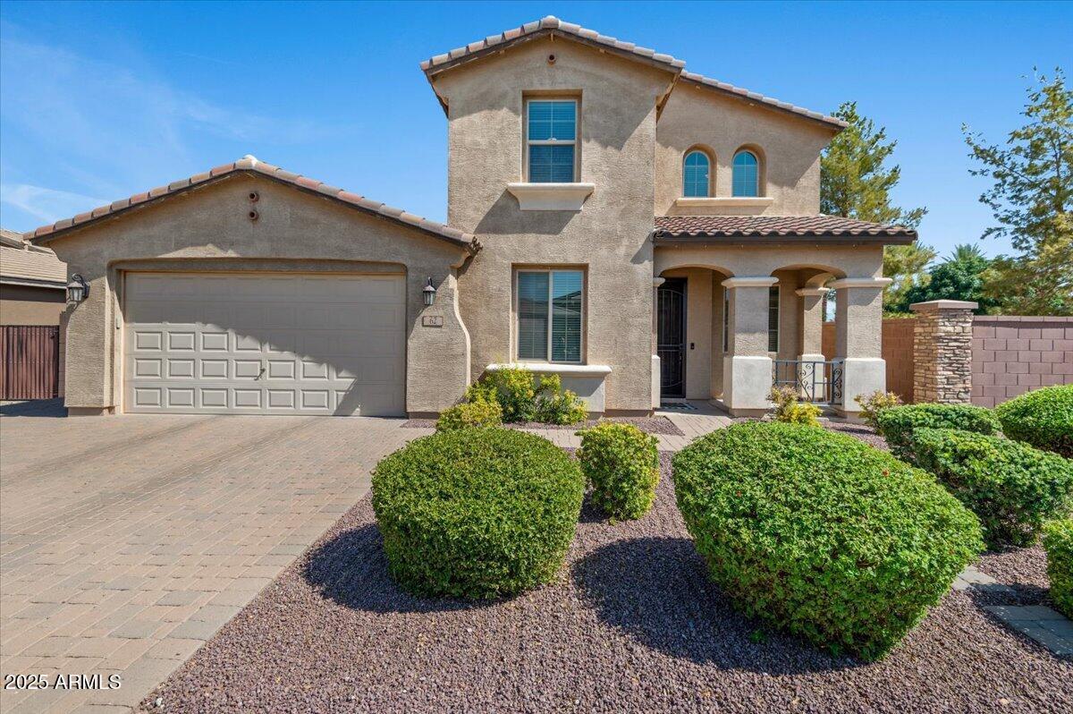 62 W Hackberry Ave., San Tan Valley, AZ 85140