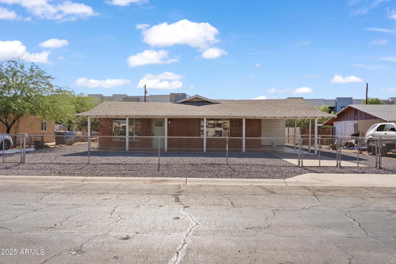 5802 S 34th Pl., Phoenix, AZ 85040