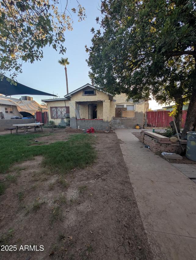 334 N 18th Dr., Phoenix, AZ 85007