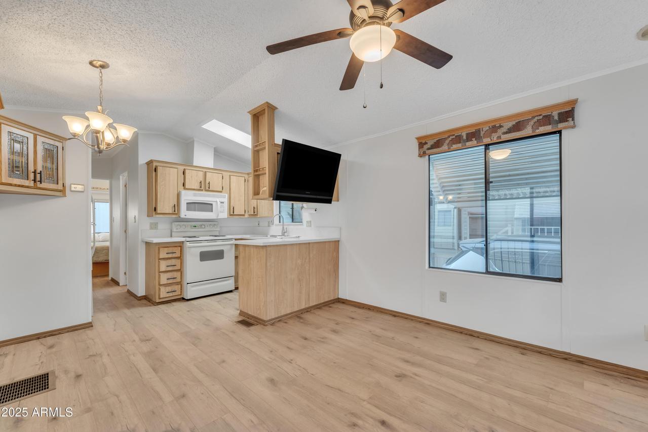 1152 S Sioux Dr., Apache Junction, AZ 85119