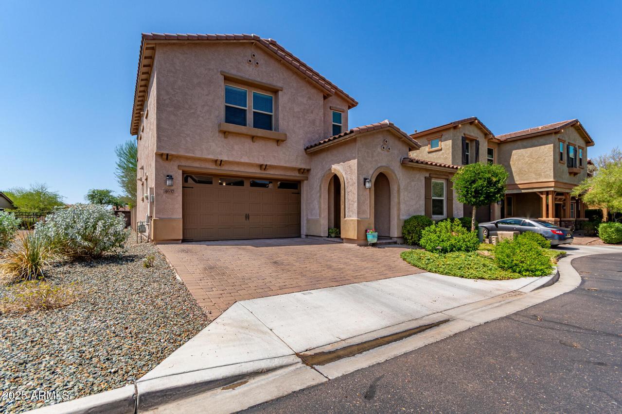 4637 E Daley Ln., Phoenix, AZ 85050