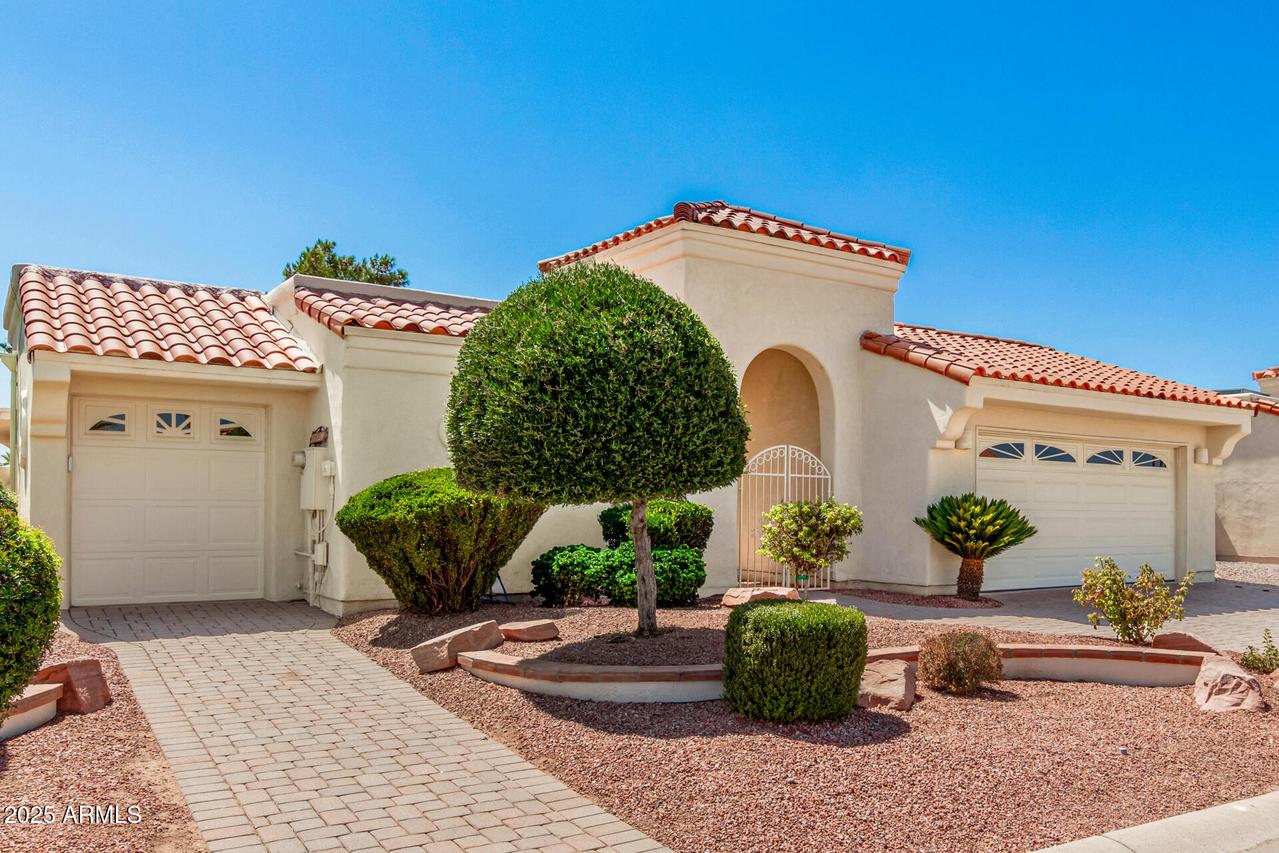 25220 S Cloverland Dr., Sun Lakes, AZ 85248