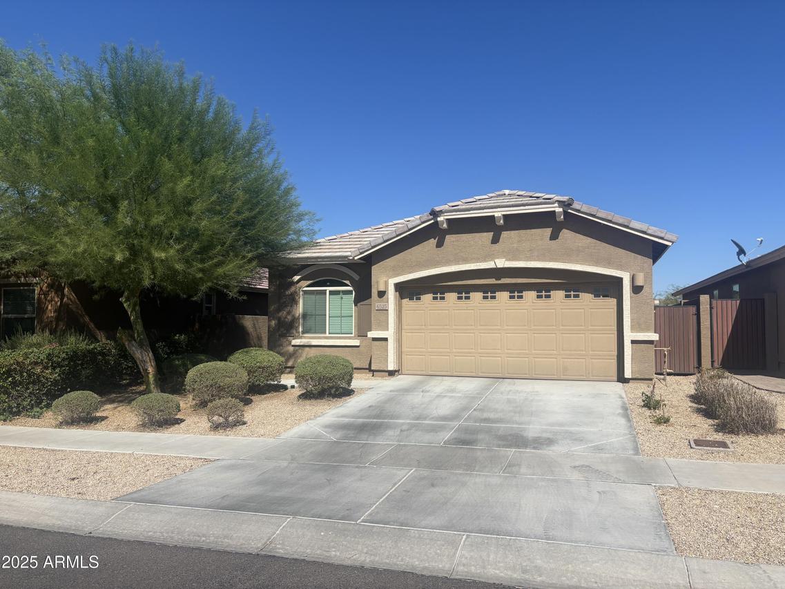 6525 S 4th St., Phoenix, AZ 85042