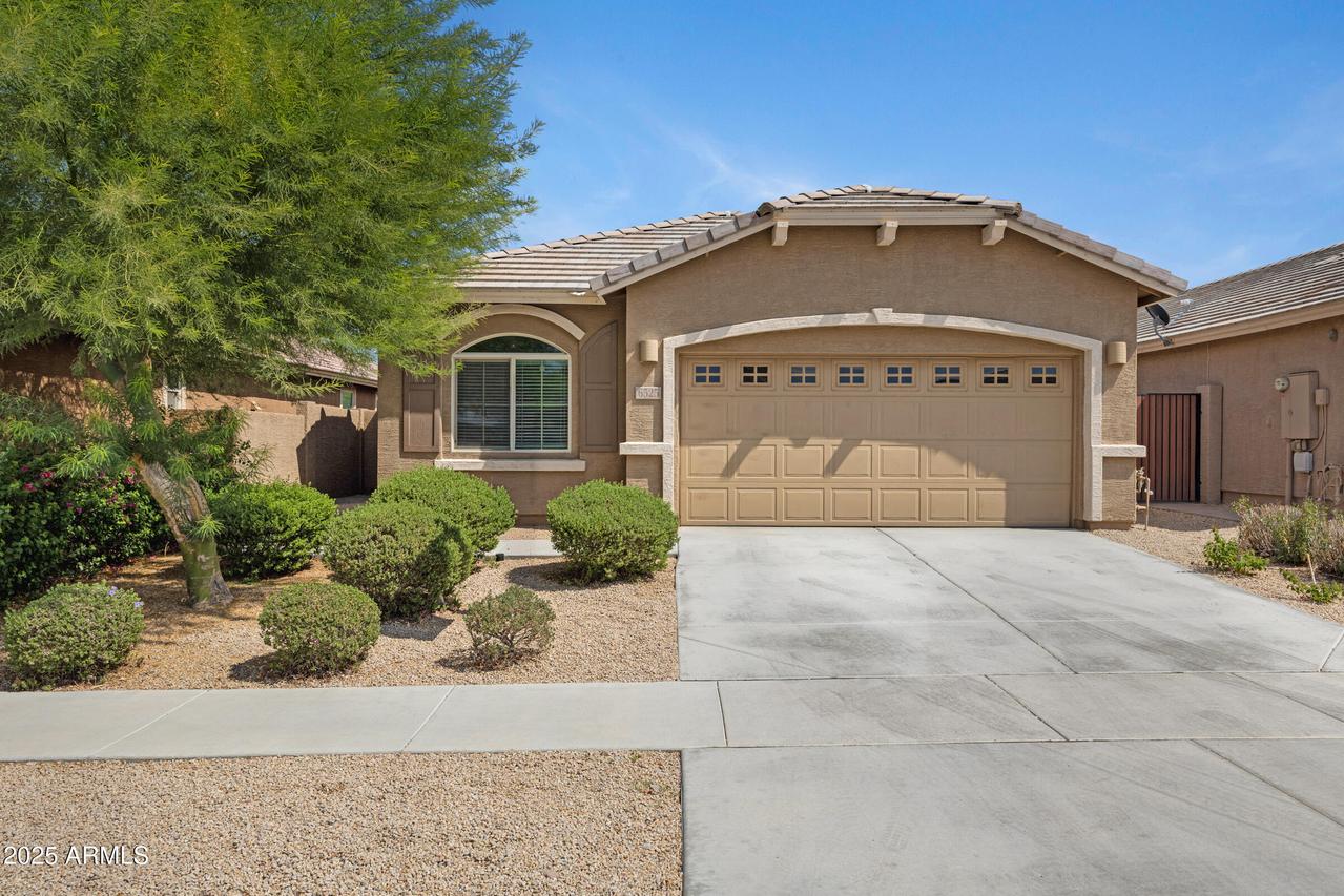6525 S 4th St., Phoenix, AZ 85042