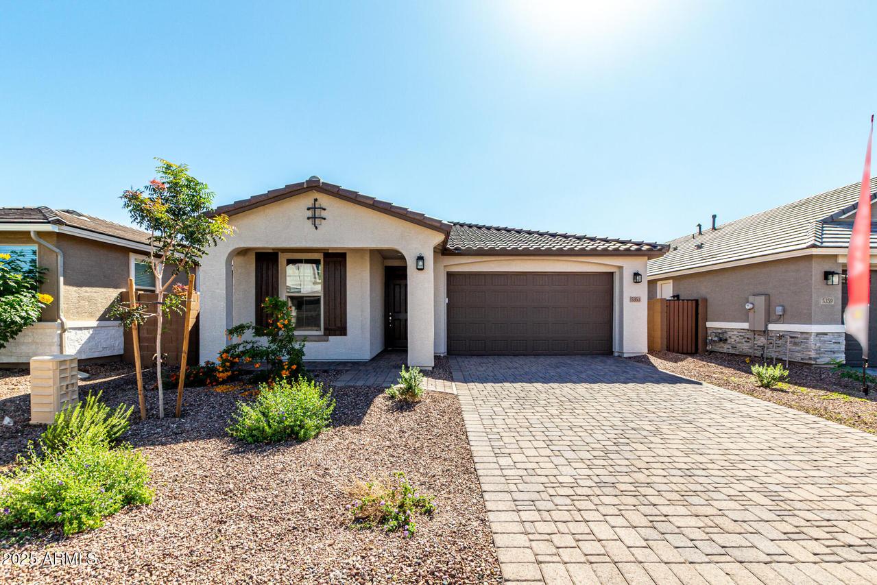 5353 W Las Palmaritas Dr., Glendale, AZ 85302