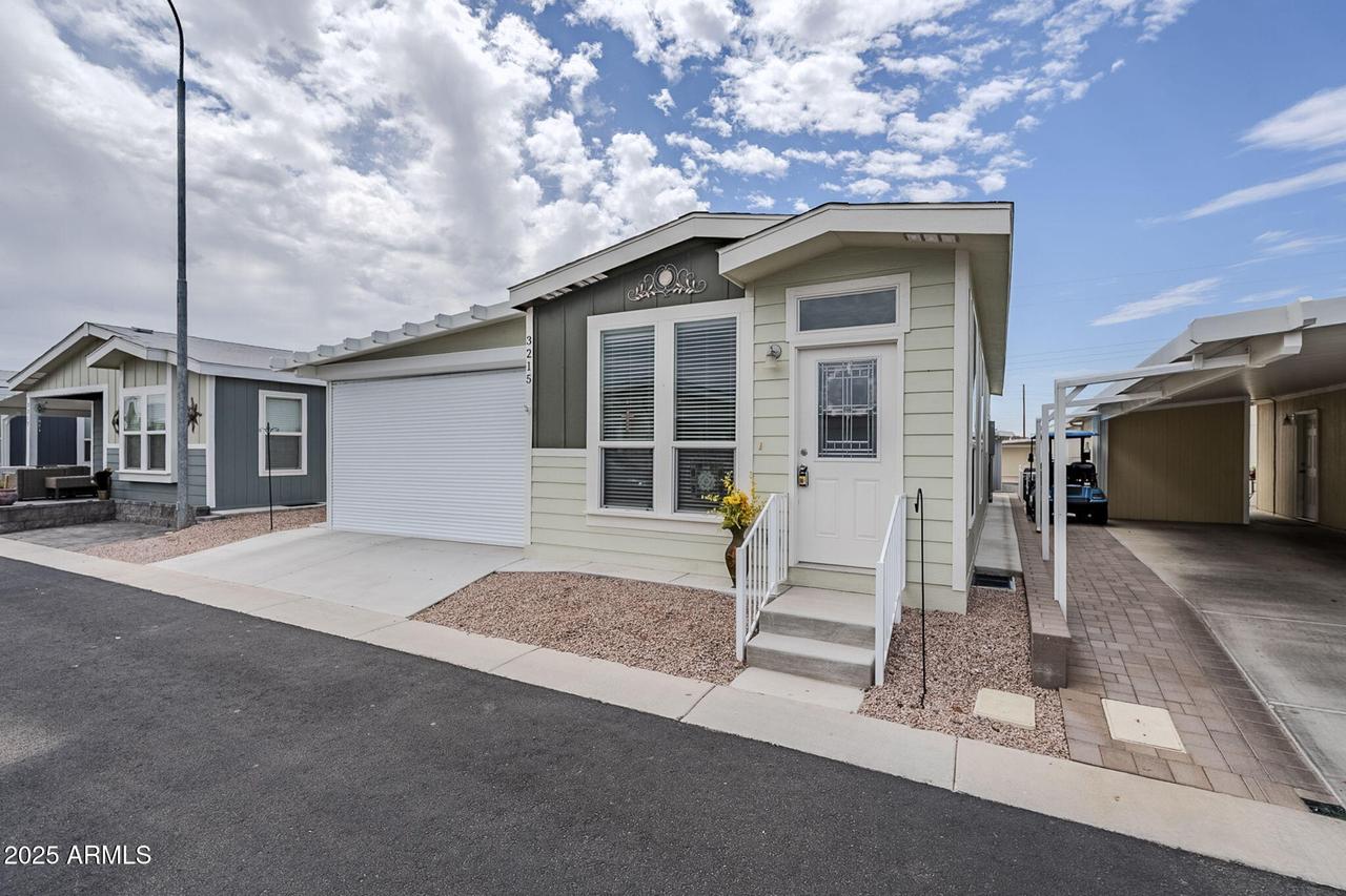 650 N Hawes Rd. #3215, Mesa, AZ 85207