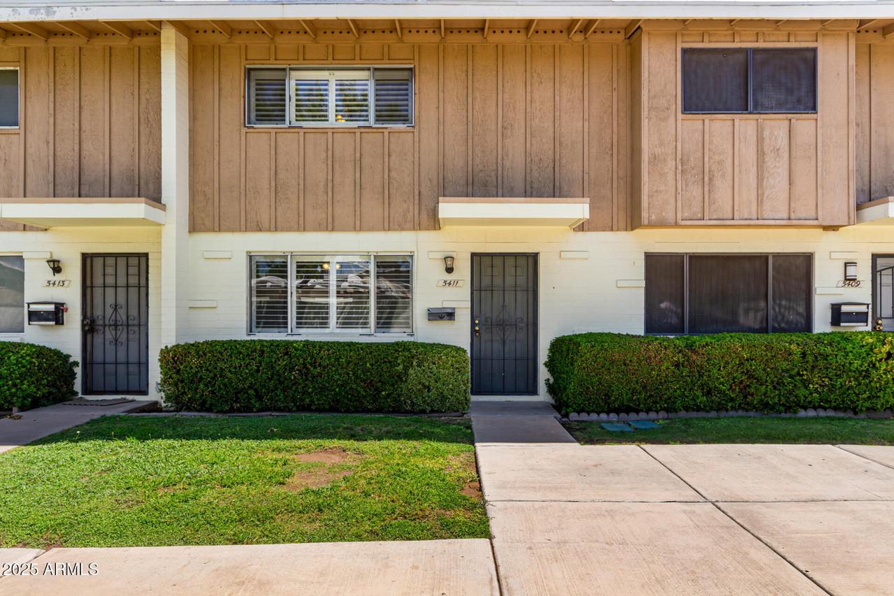 5411 N Black Canyon Hwy., Phoenix, AZ 85017