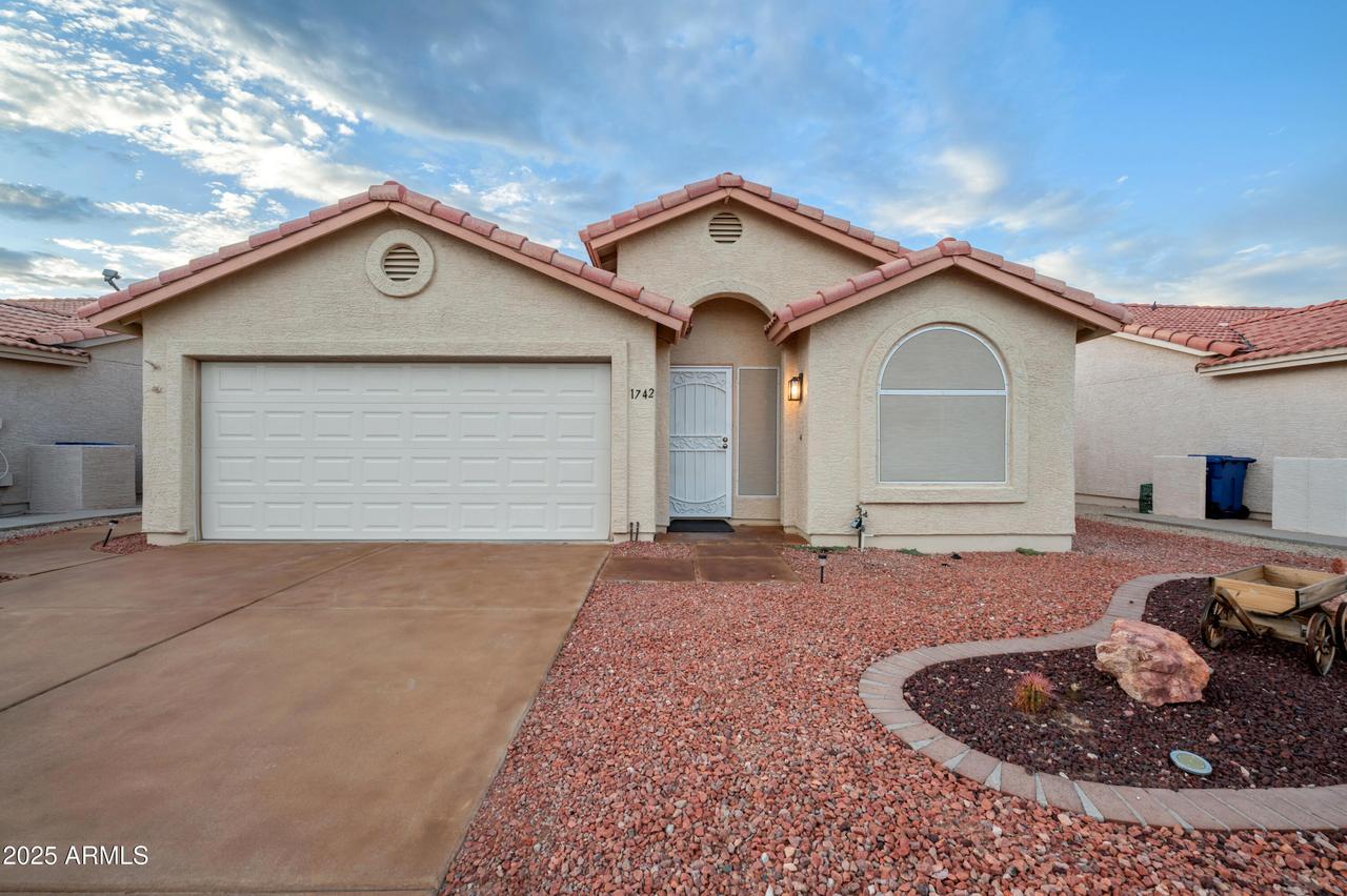 1742 E Palm Beach Dr., Chandler, AZ 85249